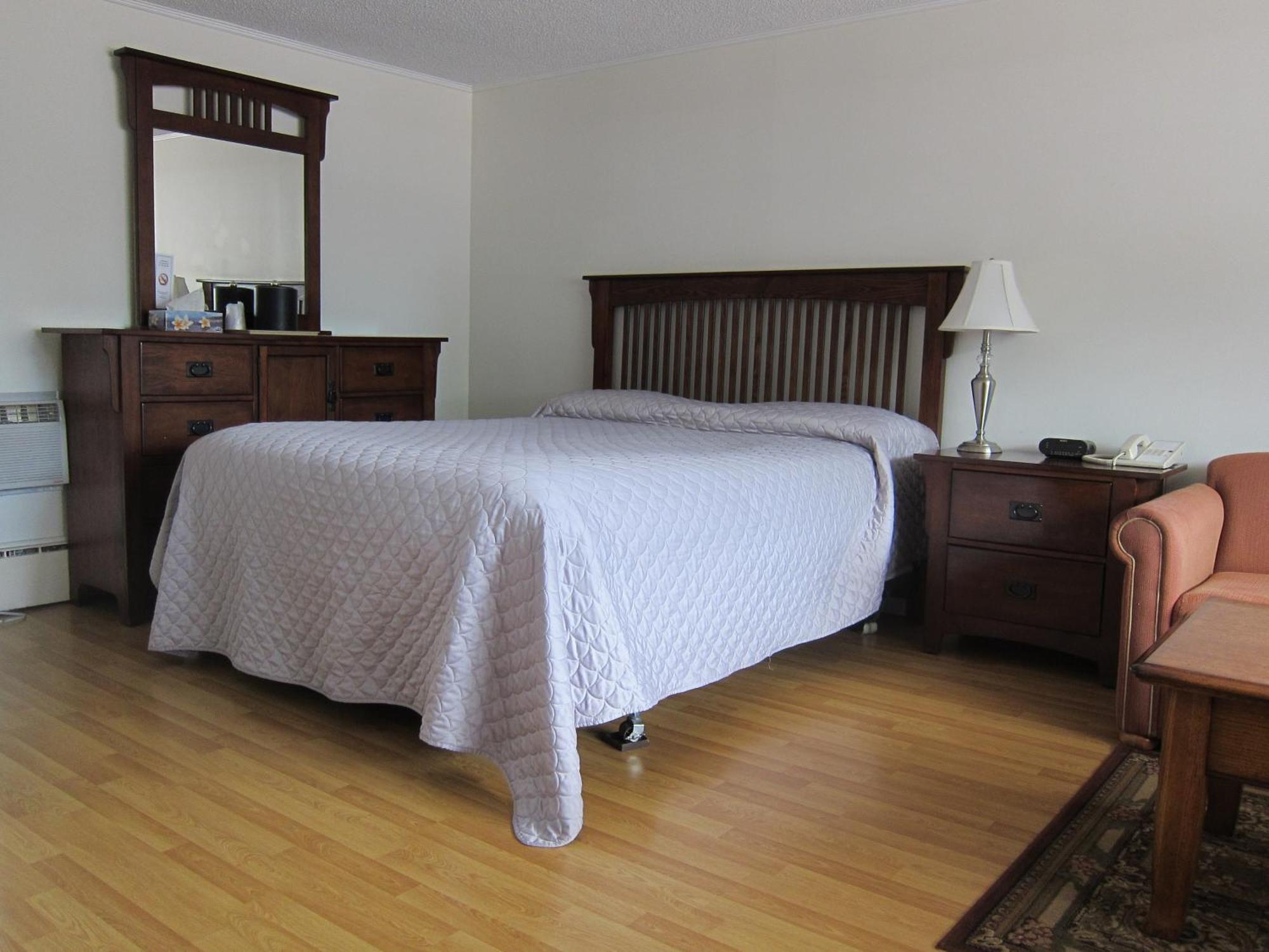 Stonehouse Motel And Restaurant Truro Room photo