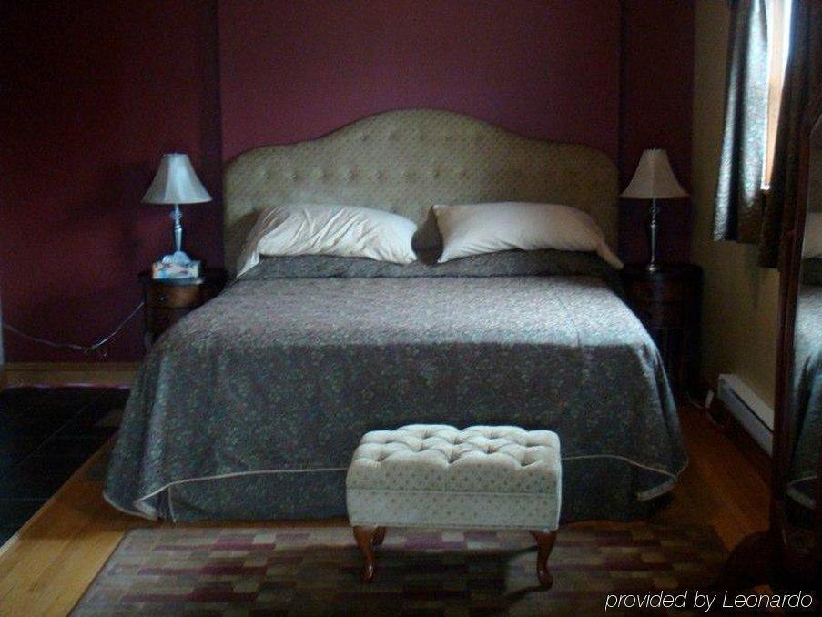 Stonehouse Motel And Restaurant Truro Room photo